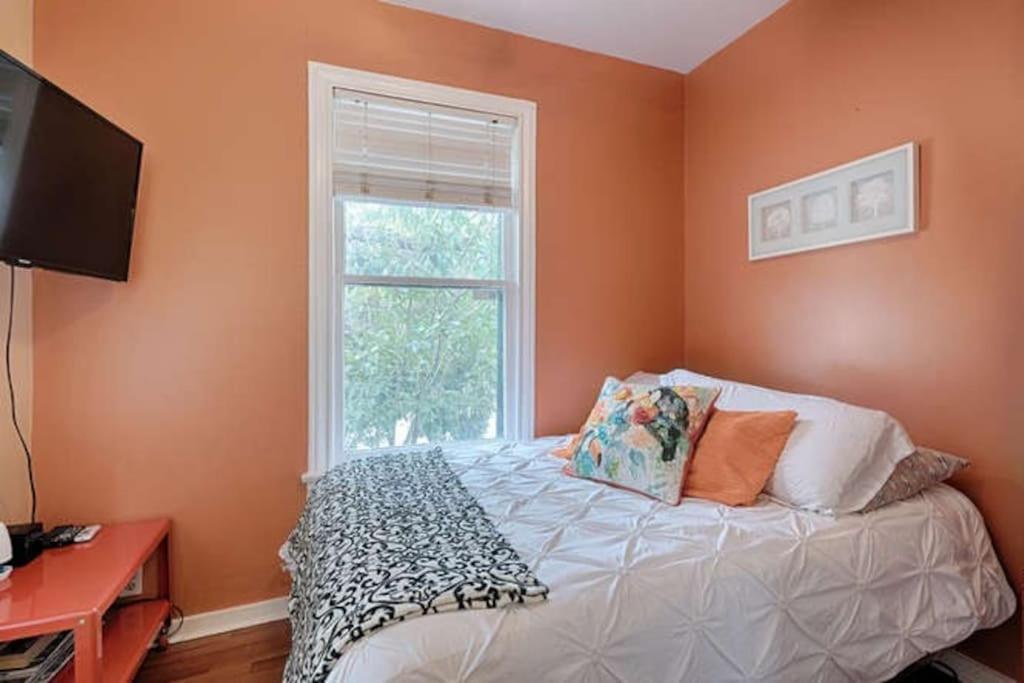 Centrally Located Cozy Tiny Loft, Near Acl, Sxsw, Zilker, 6Th Street Austin Exterior photo